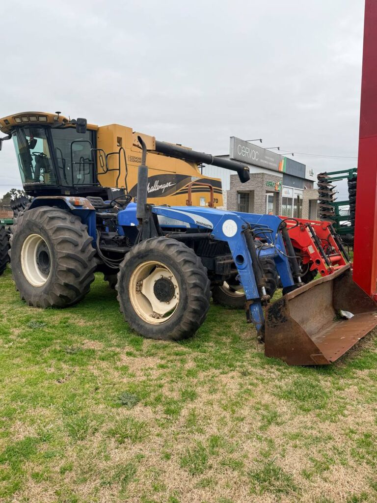 Tractor con pala frontal – New Holland 7630