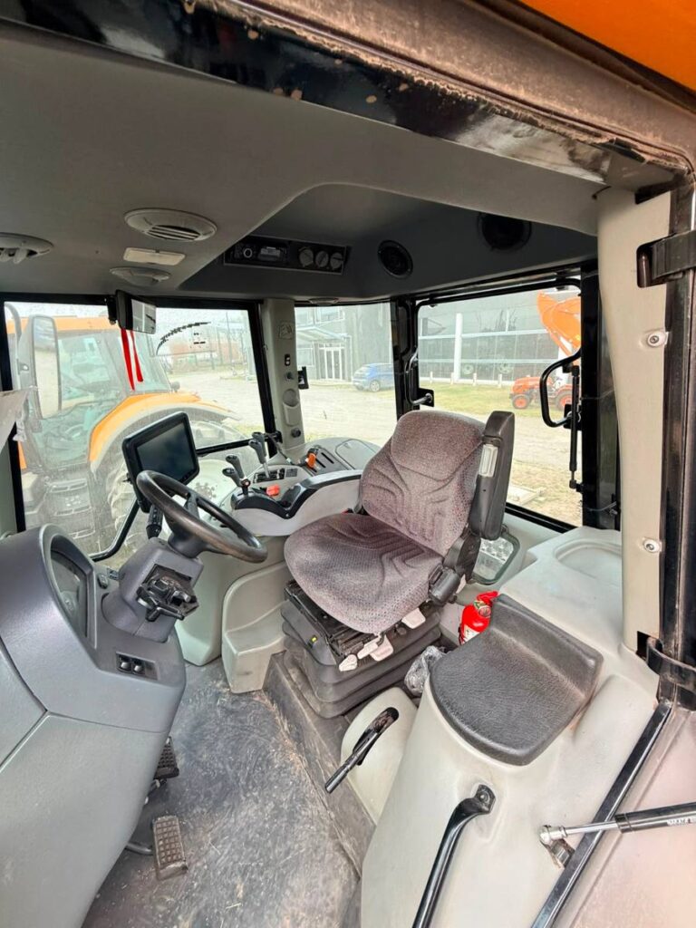 Valtra BT 210